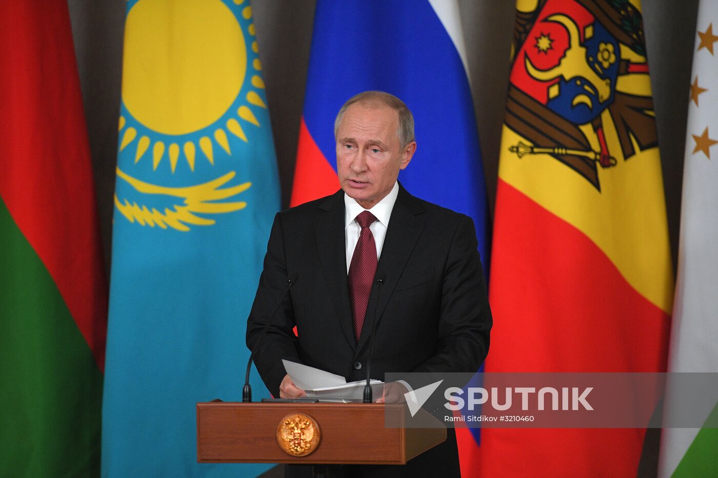 President Vladimir Putin takes part in EAEU summit