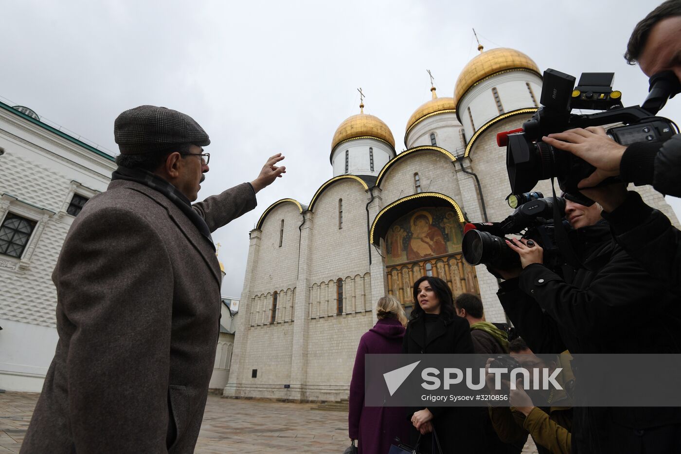 Presentation of "Kremlin After 1917 Artillery Attack"
