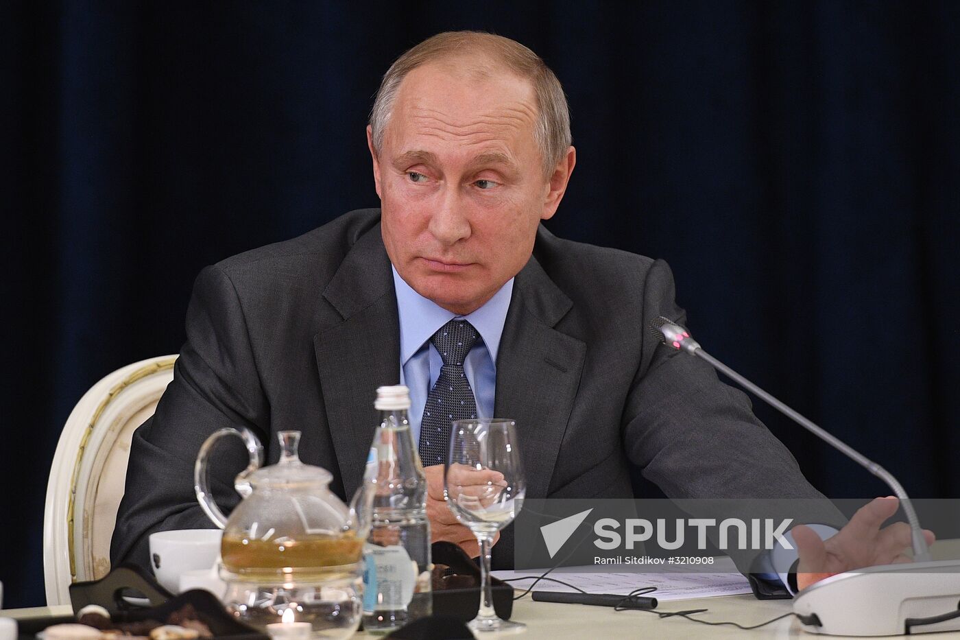 President Putin meets with German business leaders