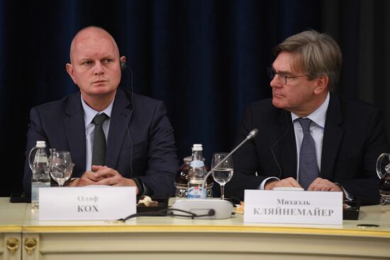 President Putin meets with German business leaders