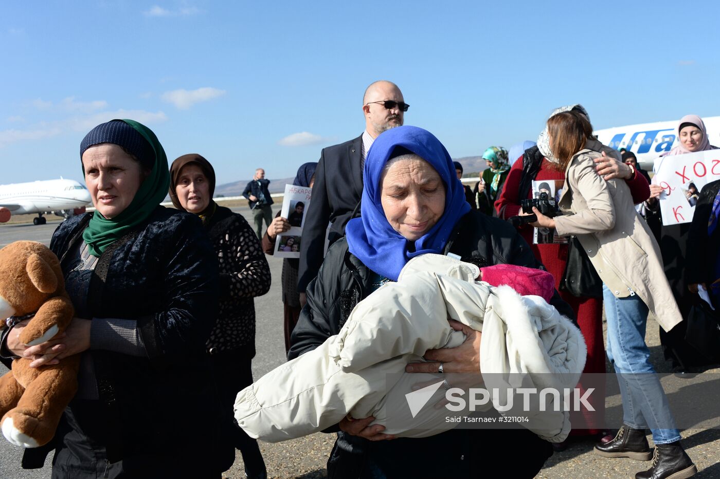 Children rescued in Iraq are welcomed in Grozny