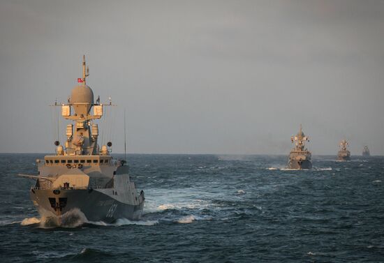 Manuevers of Russian Navy's Caspian Flotilla