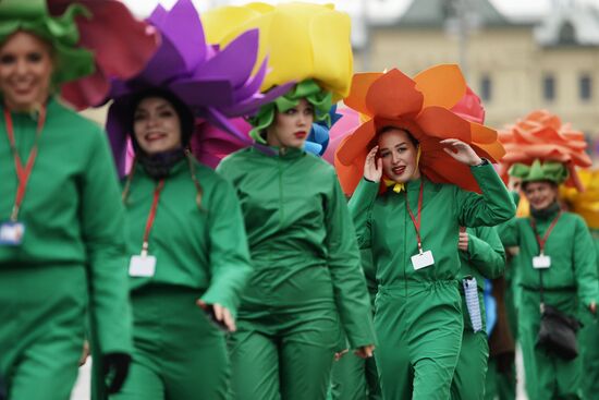 Carnival procession as part of 19th World Festival of Youth and Students