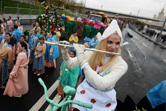 Carnival procession as part of 19th World Festival of Youth and Students