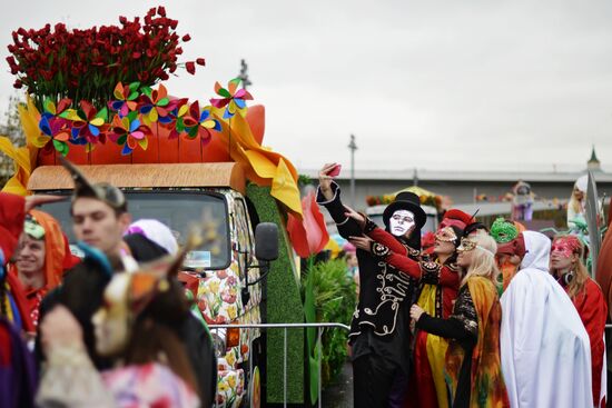 Carnival procession as part of 19th World Festival of Youth and Students