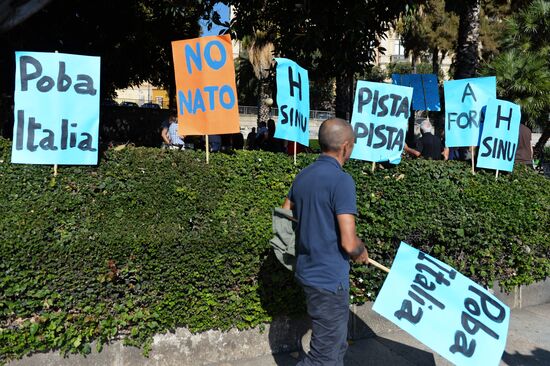Protest against NATO in Italy