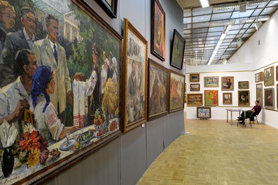 43rd Russian Antique Salon