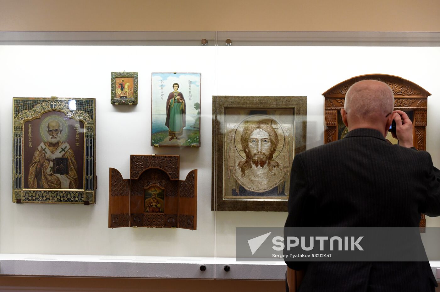 43rd Russian Antique Salon