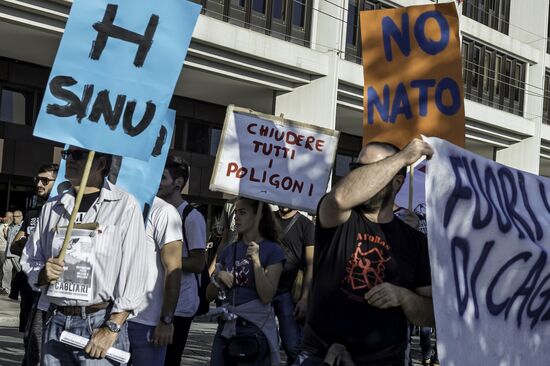 Protest against NATO in Italy