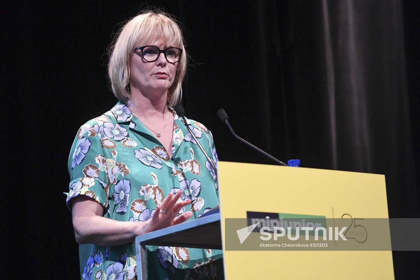 MIPCOM entertainment content market