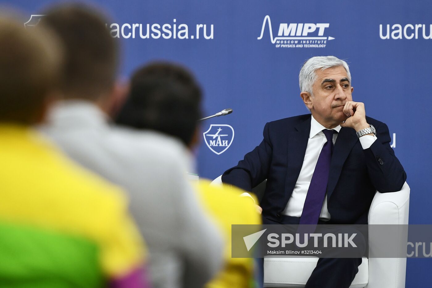 19th World Festival of Youth and Students. Discussion program