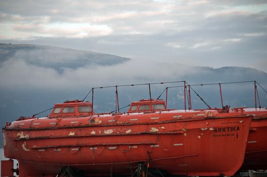 Nuclear-powered icebreakers in Murmansk