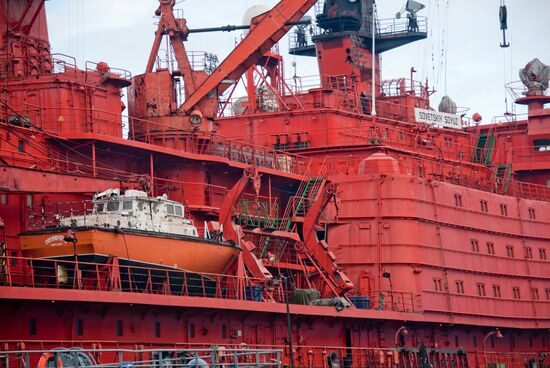 Nuclear-powered icebreakers in Murmansk