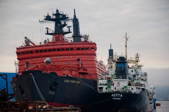 Nuclear-powered icebreakers in Murmansk