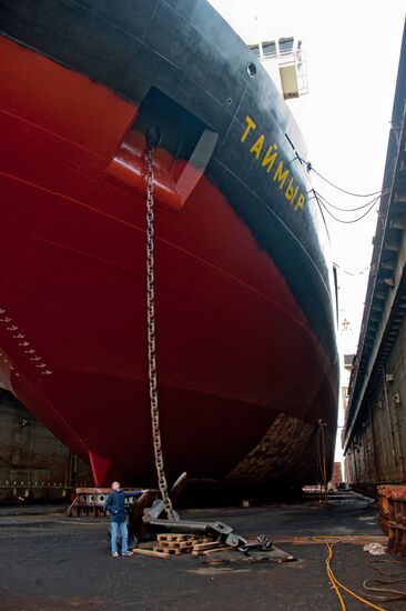 Nuclear-powered icebreakers in Murmansk