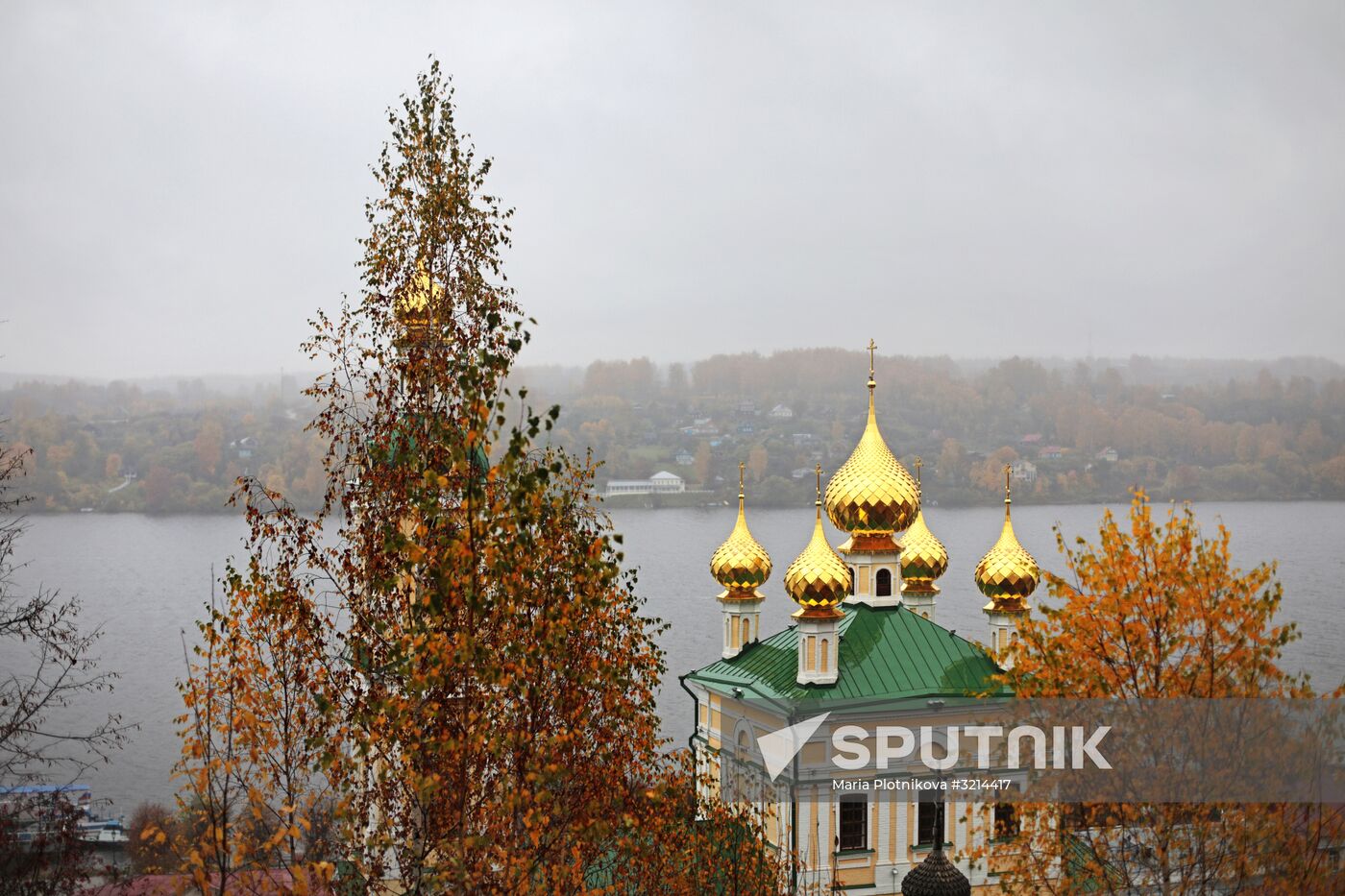 Golden autumn in Plyos