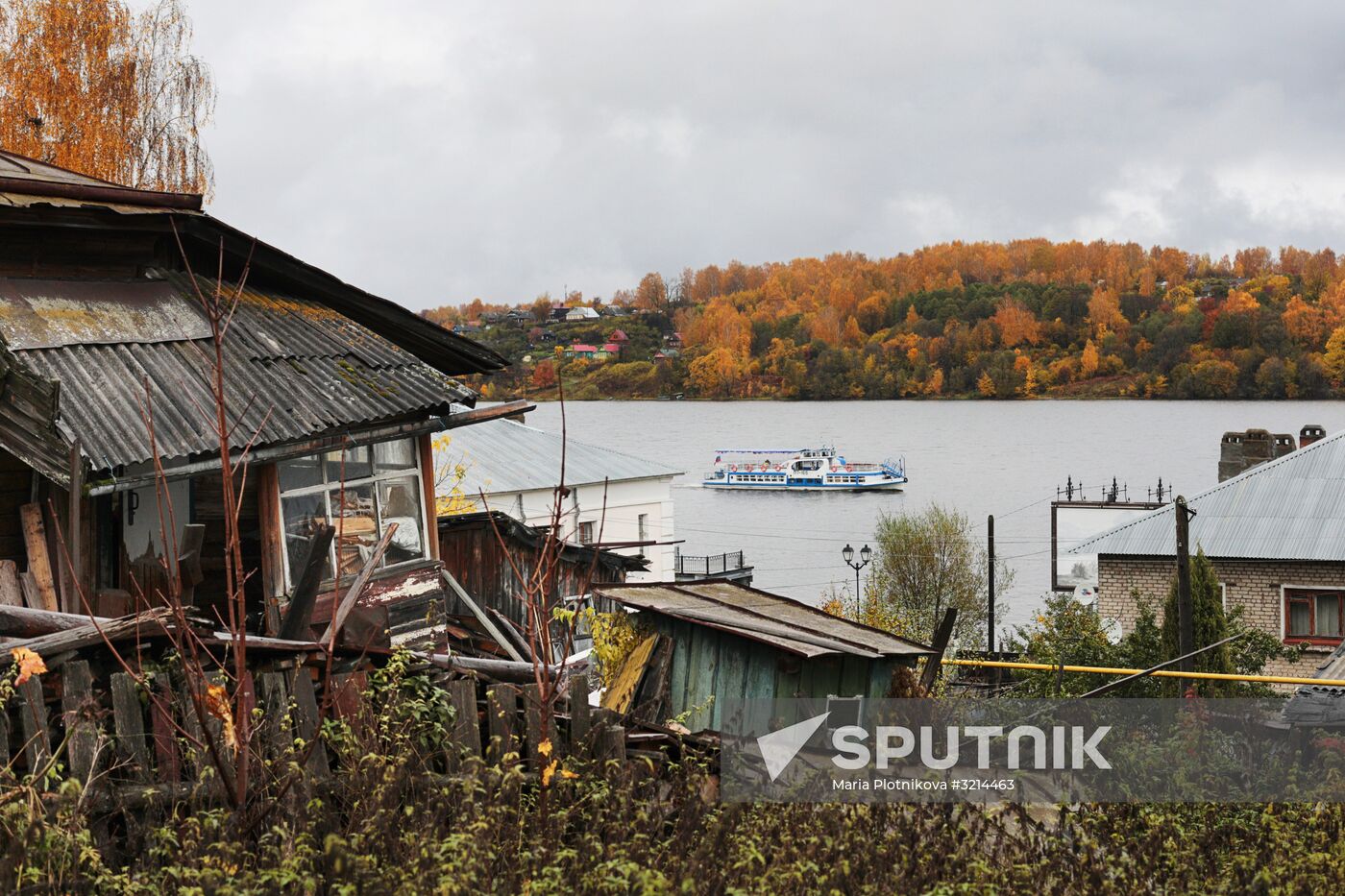 Golden autumn in Plyos, Russia