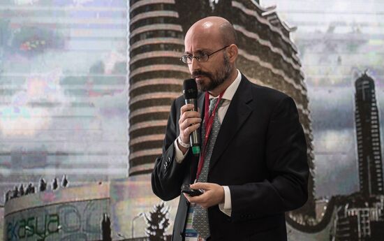 19th World Festival of Youth and Students. Discussion program