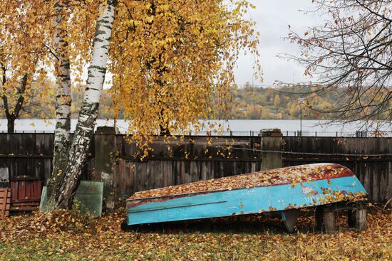 Golden autumn in Plyos, Russia