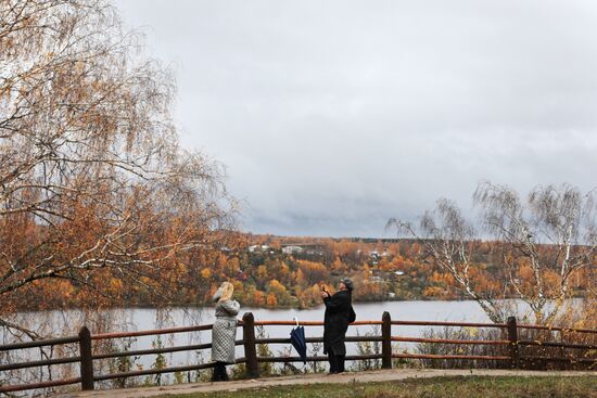 Golden autumn in Plyos
