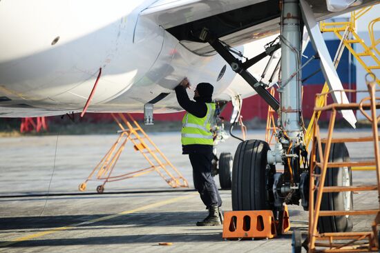 MC-21 aircraft performs its first flight from Irkutsk to Zhukovsky