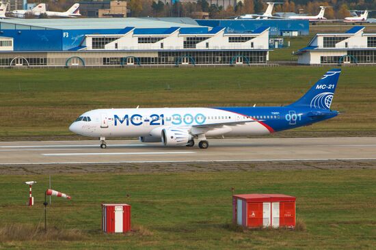 MC-21 aircraft performs its first flight from Irkutsk to Zhukovsky