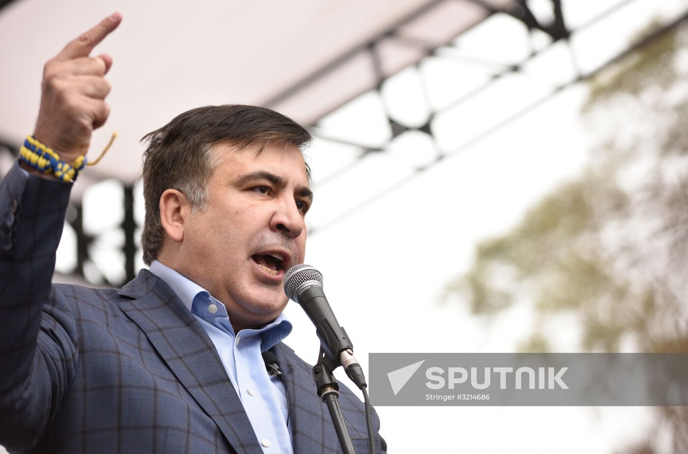 Protesters demand reforms in Kiev