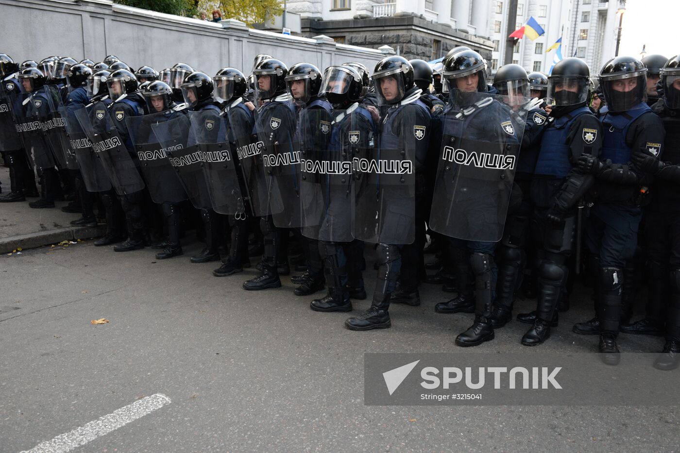 Protesters demand reforms in Kiev