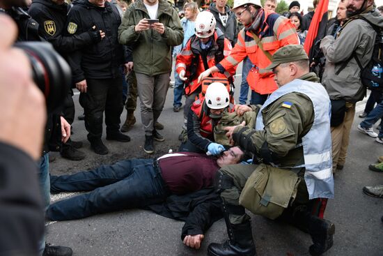 Protesters demand reforms in Kiev