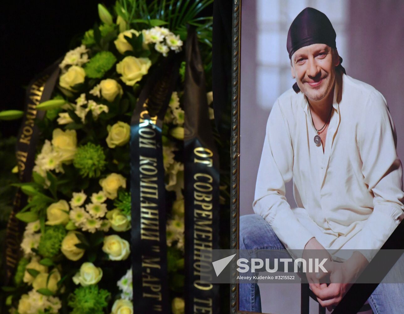 Paying last respects to actor Dmitry Maryanov