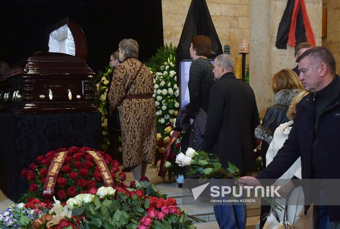 Paying last respects to actor Dmitry Maryanov