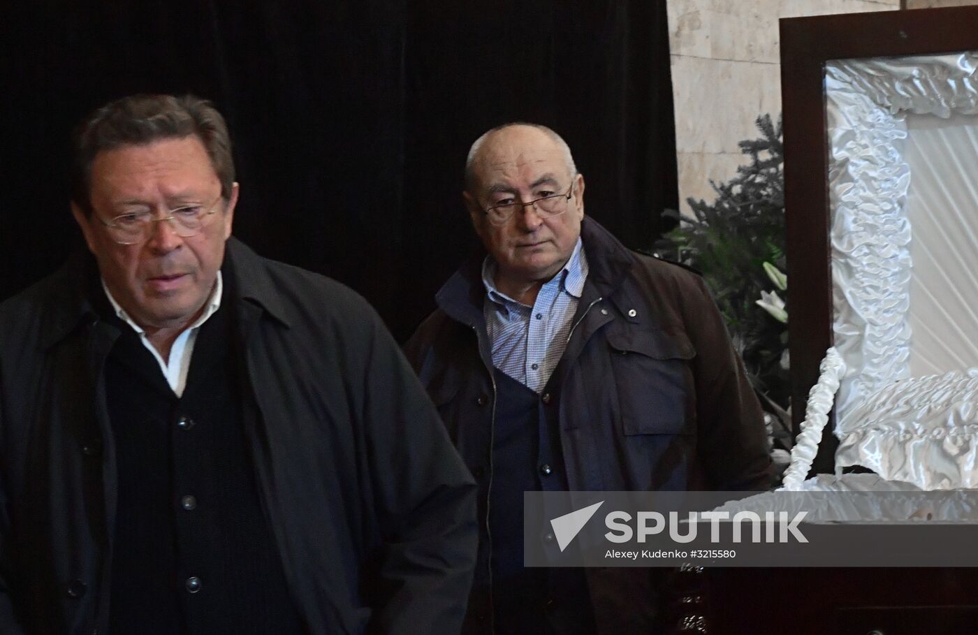 Paying last respects to actor Dmitry Maryanov