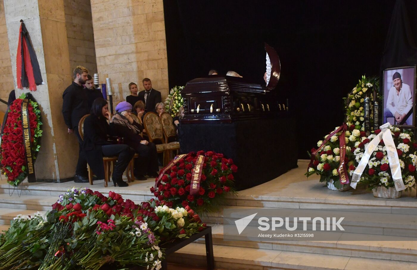 Paying last respects to actor Dmitry Maryanov