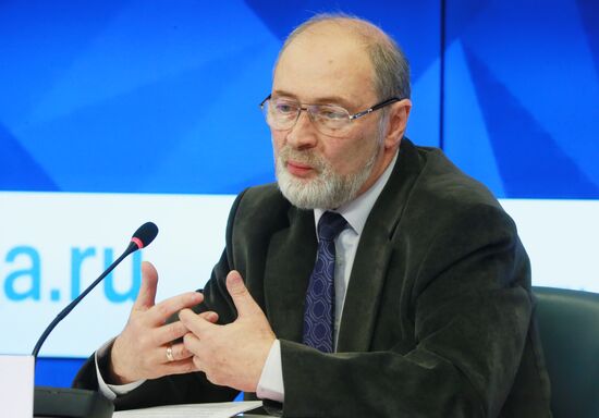 News conference by Director of Russian Meteorological Office Roman Vilfand