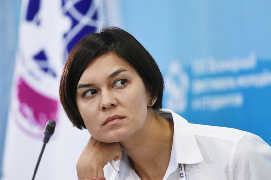 19th World Festival of Youth and Students. Discussion program