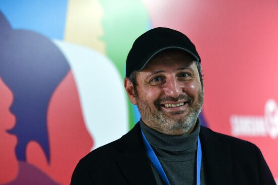 19th World Festival of Youth and Students. Discussion program