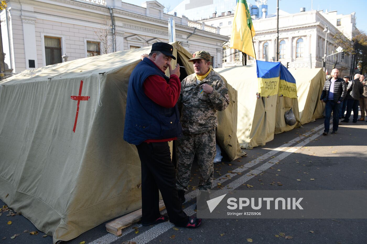 Situation outside Verkhovna Rada in Kiev
