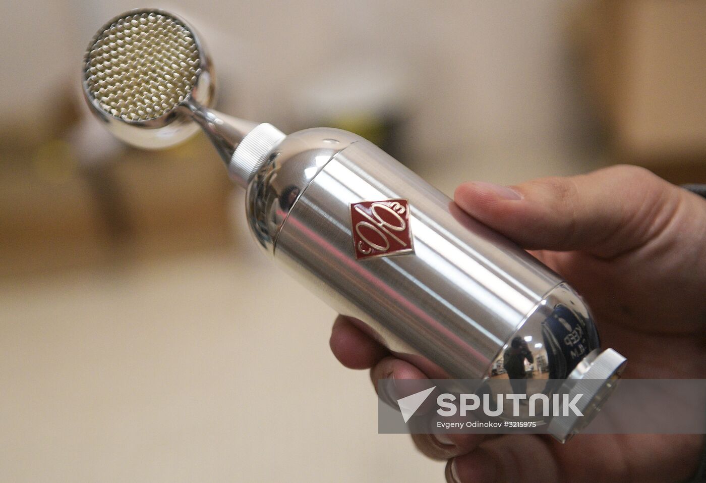 Production of Soyuz microphones in Tula