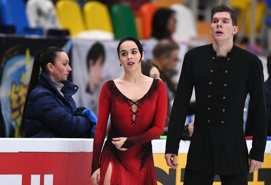 2017-18 ISU Grand Prix of Figure Skating. Rostelecom Cup. Training sessions