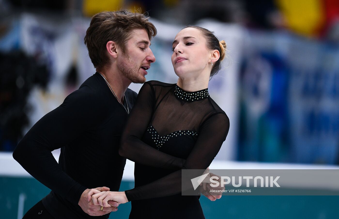 2017-18 ISU Grand Prix of Figure Skating. Rostelecom Cup. Training sessions