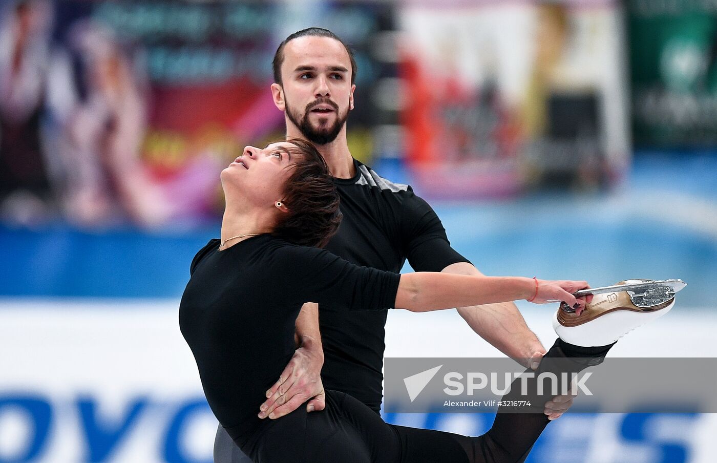 2017-18 ISU Grand Prix of Figure Skating. Rostelecom Cup. Training sessions