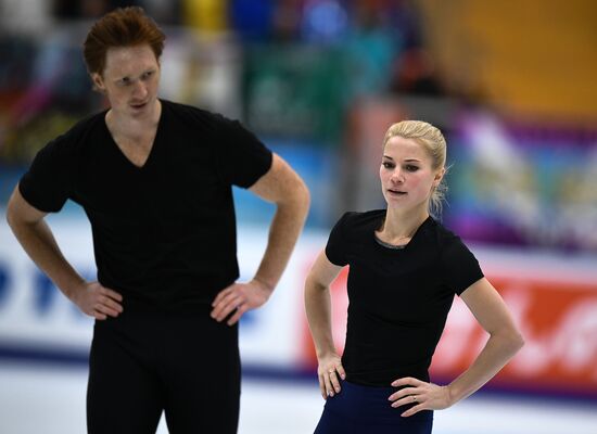 2017-18 ISU Grand Prix of Figure Skating. Rostelecom Cup. Training sessions