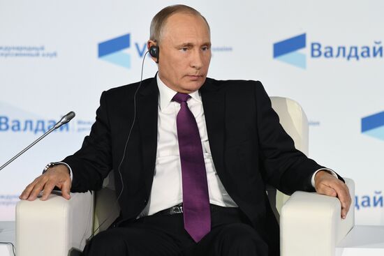 Russian President Vladimir Putin takes part in final plenary session of Valdai International Discussion Club meeting