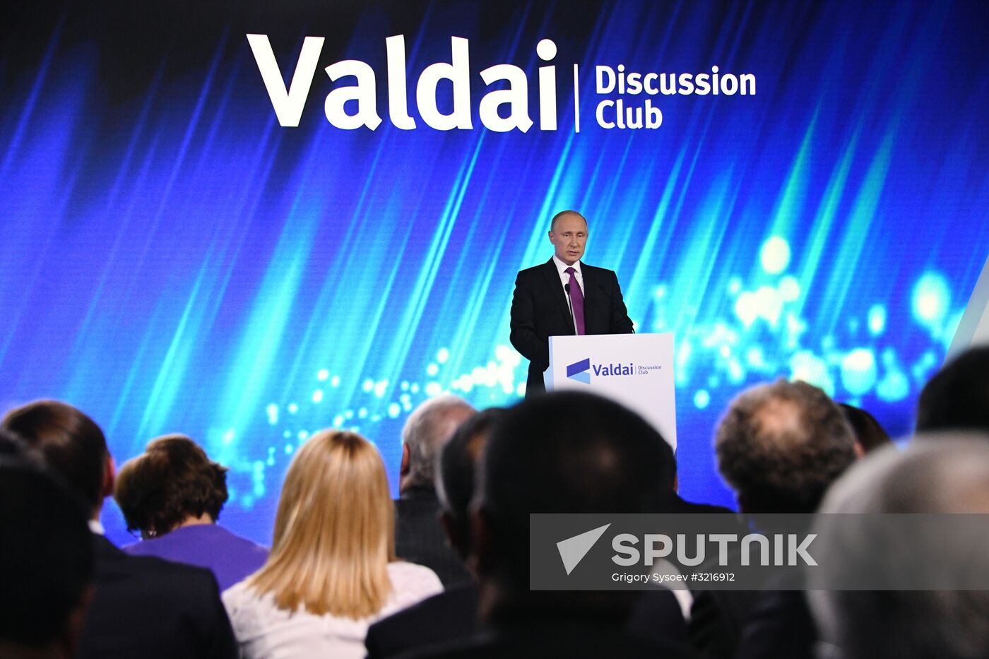 Russian President Vladimir Putin takes part in final plenary session of Valdai International Discussion Club meeting