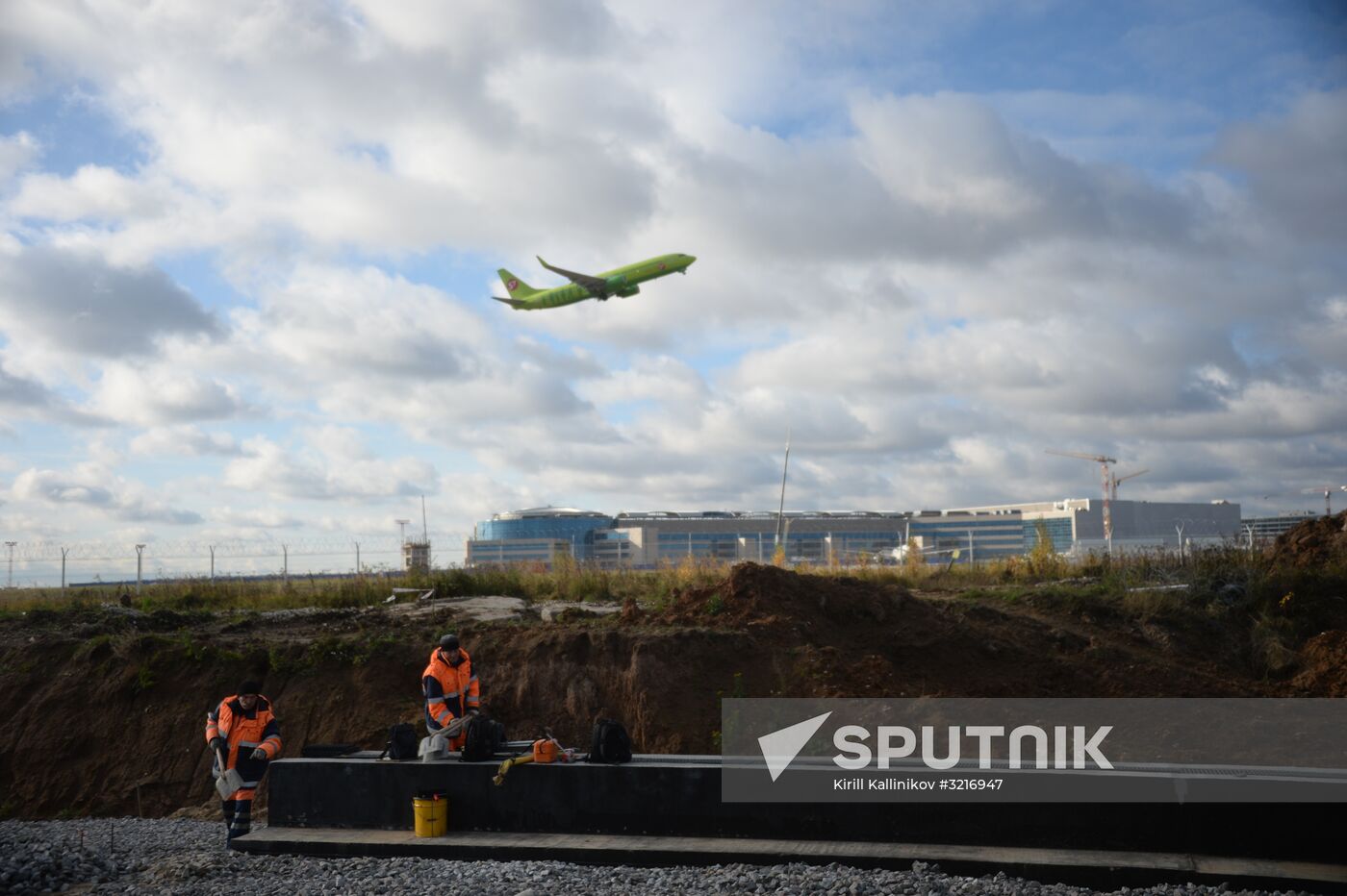Construction of new Domodedovo airport terminal