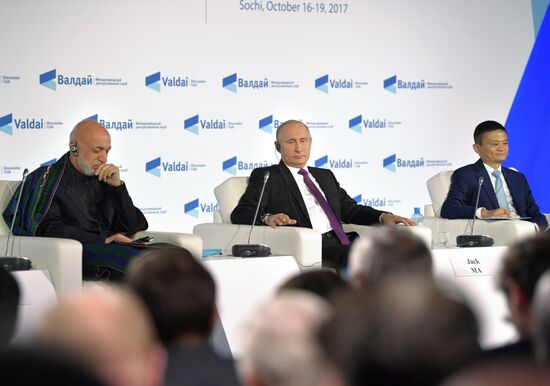 Russian President Vladimir Putin takes part in final plenary session of Valdai International Discussion Club meeting