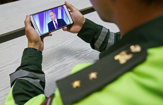 Broadcasting Vladimir Putin's speech at Valdai International Discussion Club meeting
