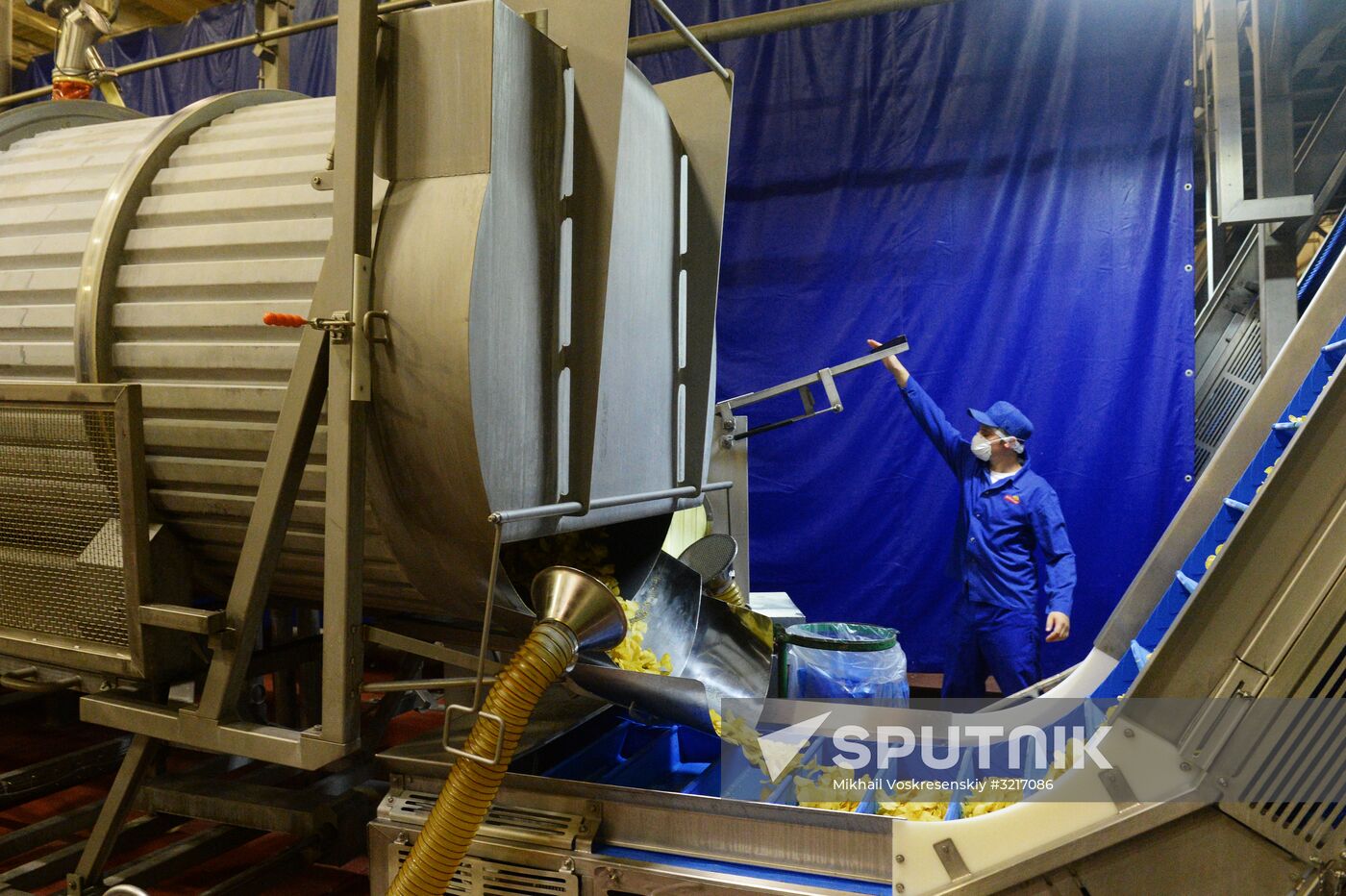 New snack production line opens at PepsiCo plant