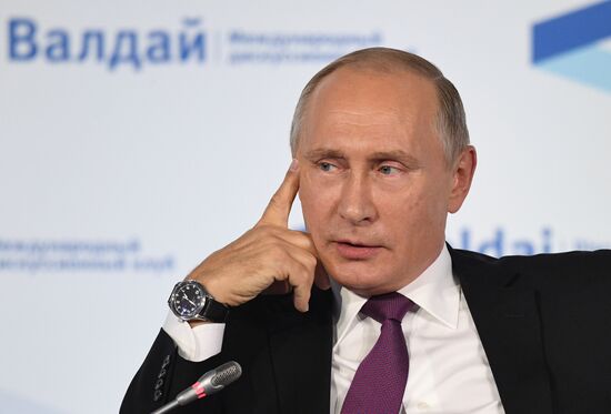 President Vladimir Putin takes part in final Valdai International Discussion Club meeting
