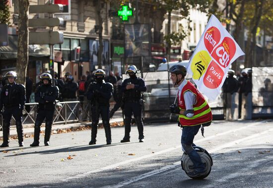 Protests against labor reform in Paris